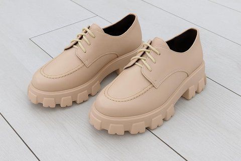 Лоферы женские лаковые бежевые, 36 5678-20 BEIGE 5678-20 BEIGE, 36 фото